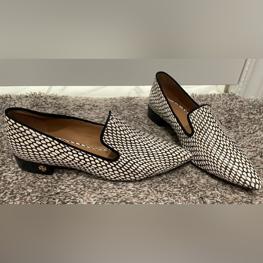 Tory burch loafer size 7